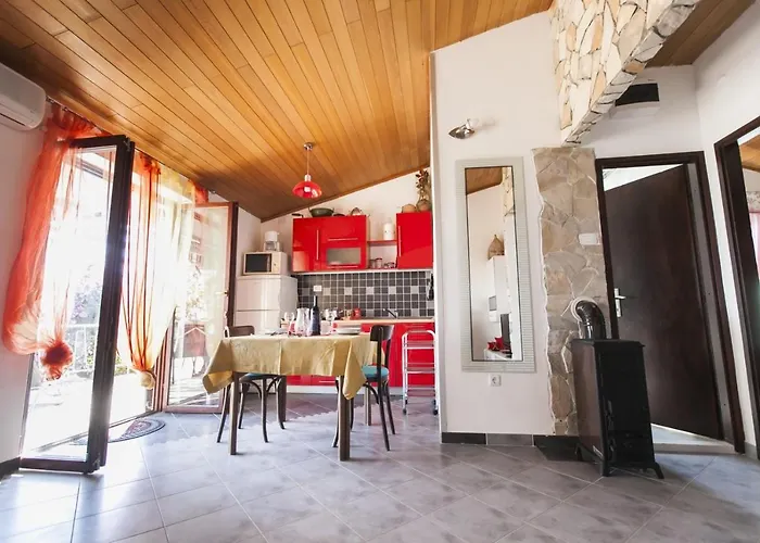 Διαμέρισμα By The Sea Seget Vranjica, Trogir - 1037 *